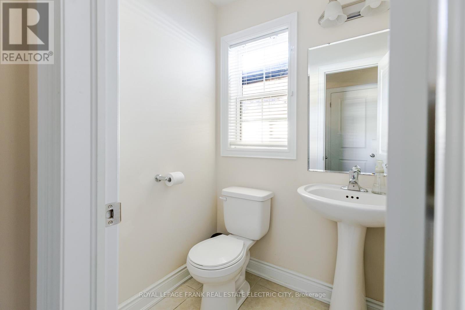 849 Broadway Boulevard, Peterborough, Ontario  K9H 0J1 - Photo 24 - X12440159