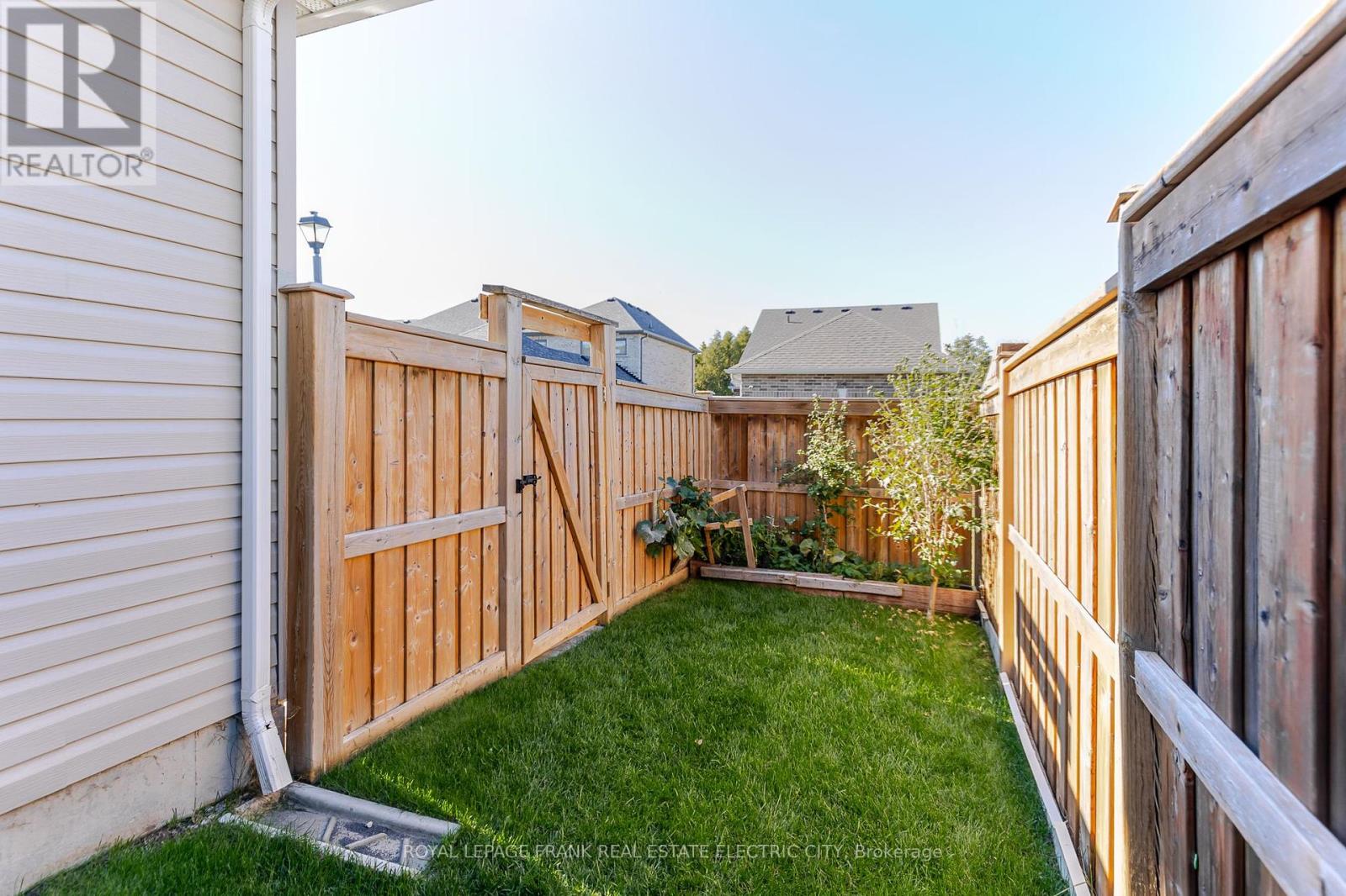 849 Broadway Boulevard, Peterborough, Ontario  K9H 0J1 - Photo 41 - X12440159