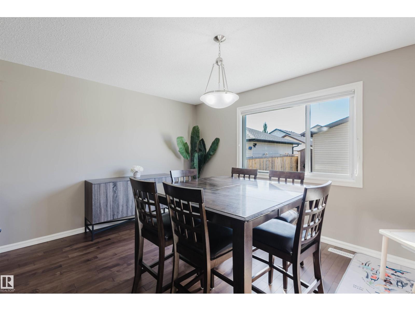 9428 212 St Nw, Edmonton, Alberta  T5T 4R3 - Photo 13 - E4460404