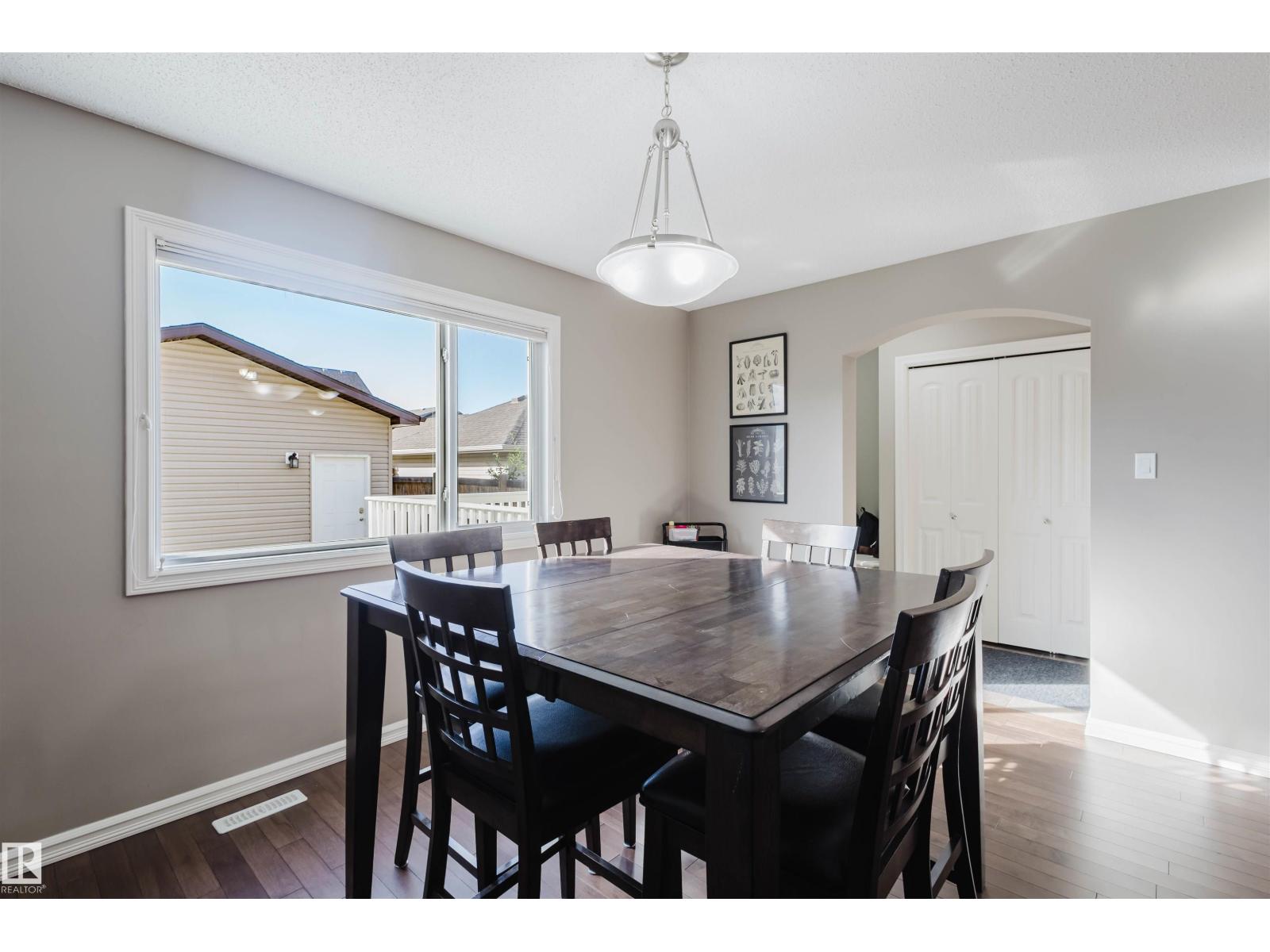 9428 212 St Nw, Edmonton, Alberta  T5T 4R3 - Photo 14 - E4460404