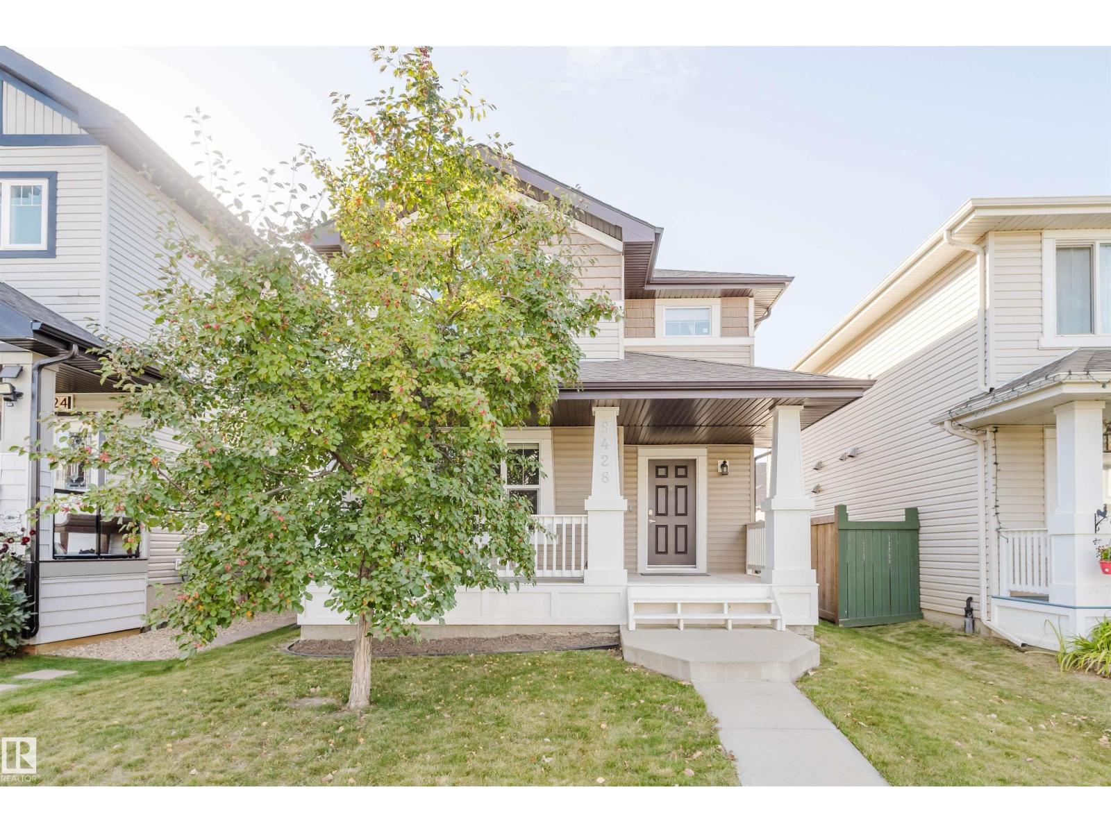 9428 212 St Nw, Edmonton, Alberta  T5T 4R3 - Photo 2 - E4460404