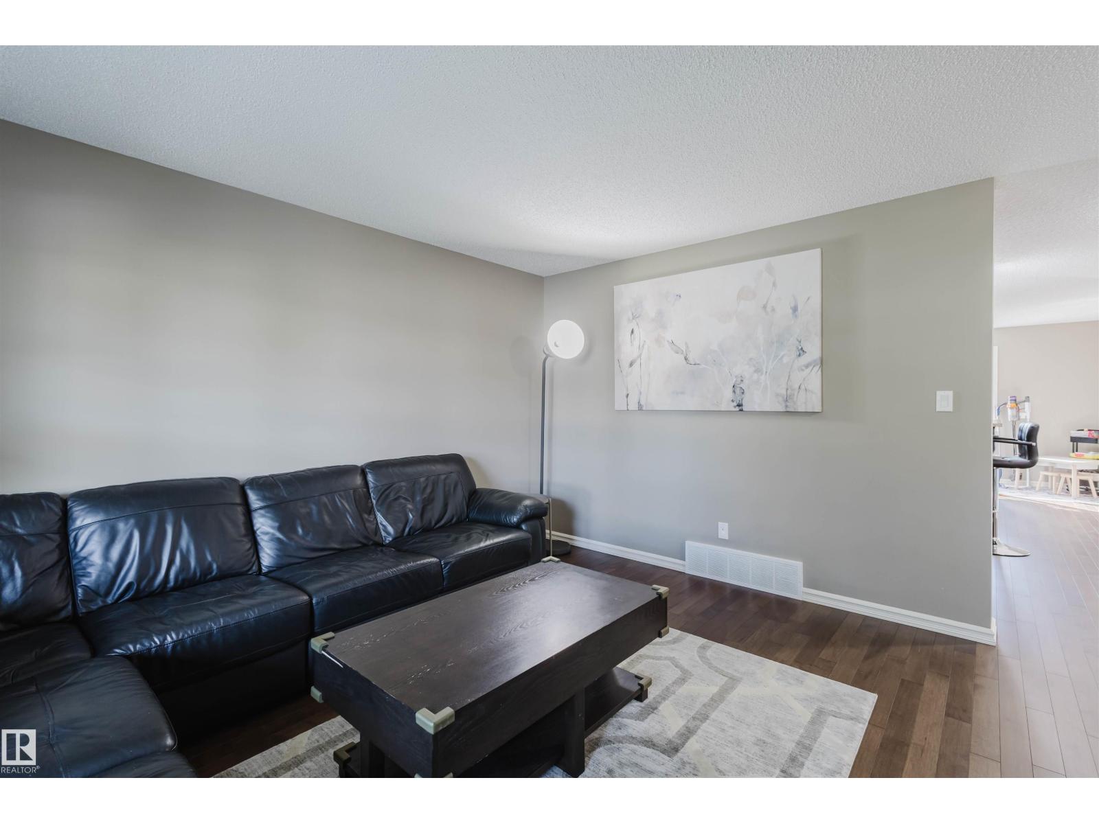 9428 212 St Nw, Edmonton, Alberta  T5T 4R3 - Photo 7 - E4460404