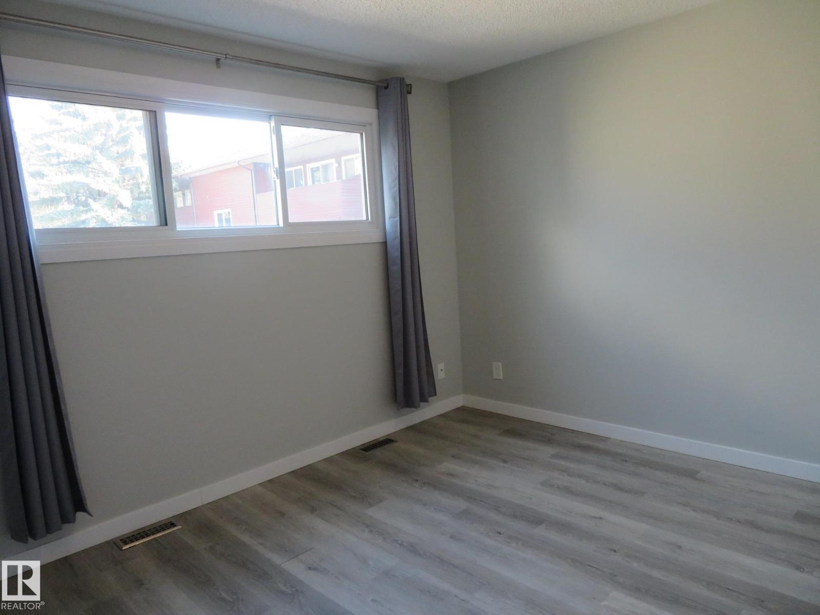 120 Kaskitayo Ct Nw, Edmonton, Alberta  T6J 3T3 - Photo 11 - E4460405