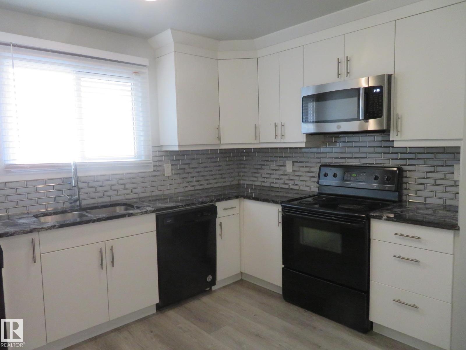 120 Kaskitayo Ct Nw, Edmonton, Alberta  T6J 3T3 - Photo 4 - E4460405