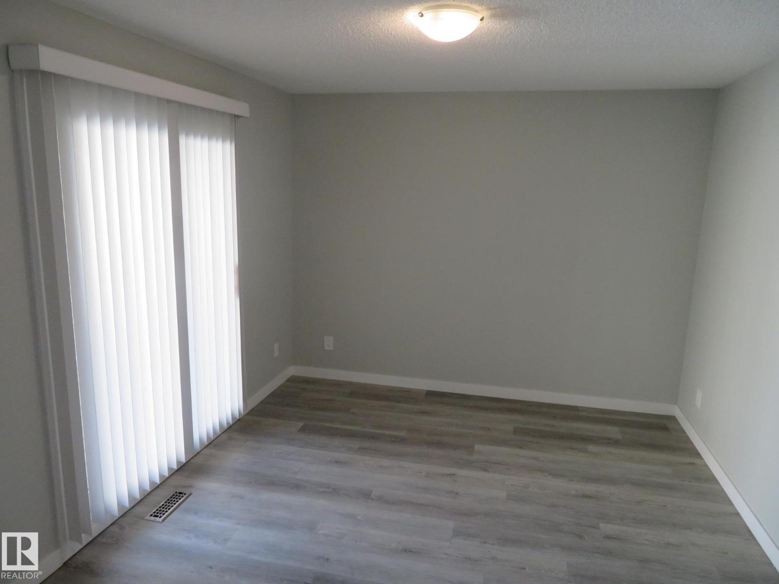 120 Kaskitayo Ct Nw, Edmonton, Alberta  T6J 3T3 - Photo 7 - E4460405