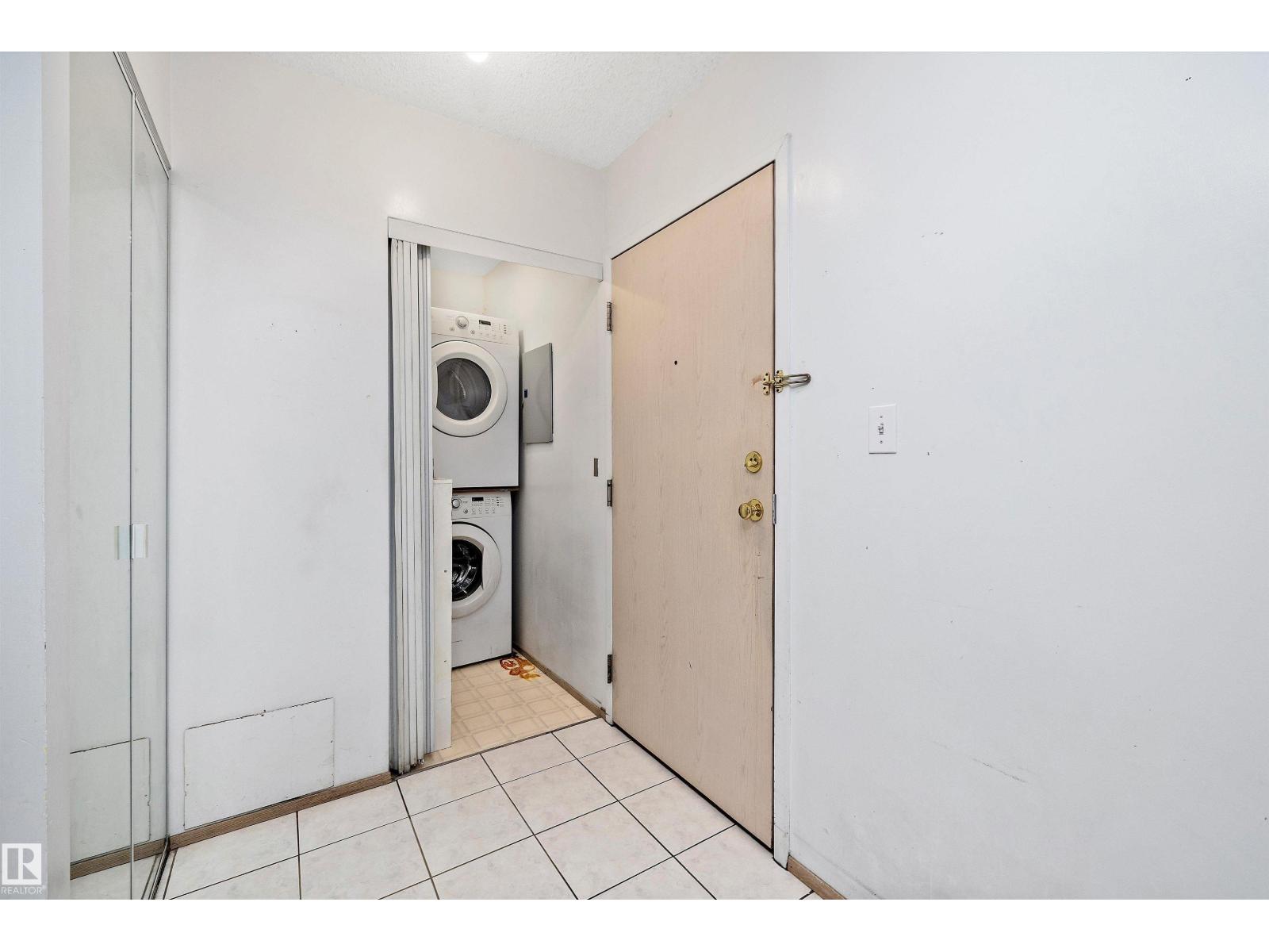 #318 5005 31 Av Nw, Edmonton, Alberta  T6L 6S6 - Photo 3 - E4460407