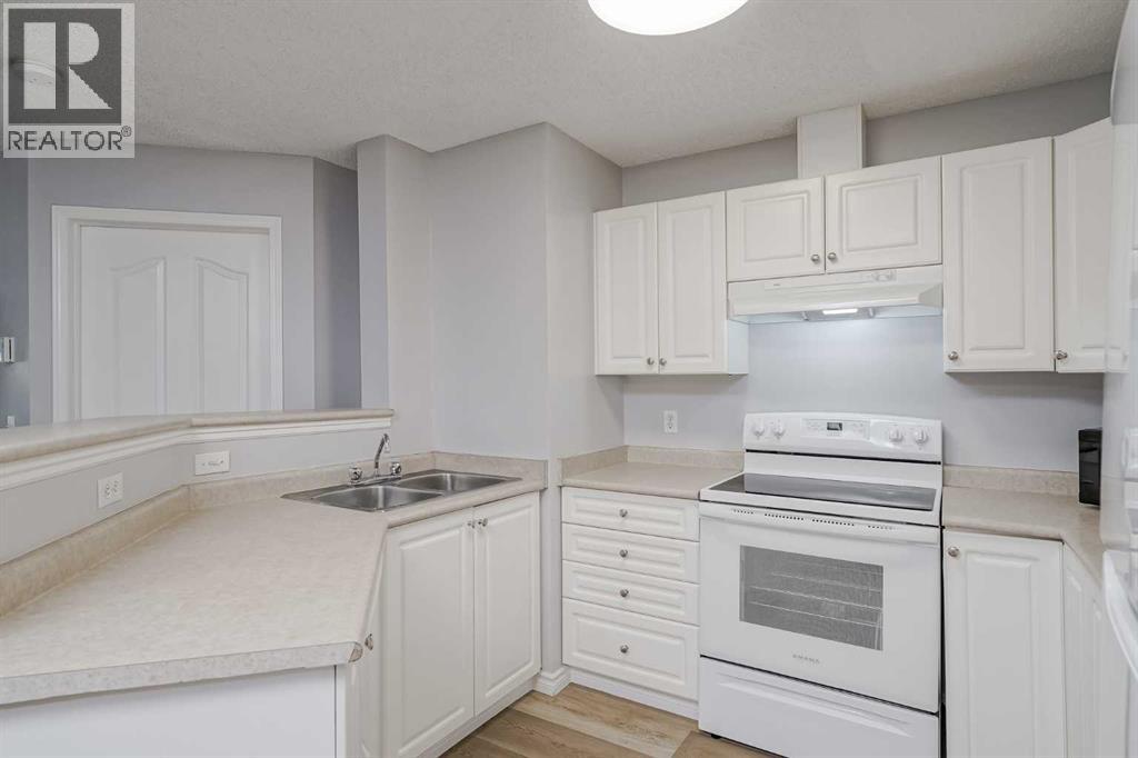 6118, 6000 Somervale Court Sw, Calgary, Alberta  T2Y 4J4 - Photo 9 - A2259397