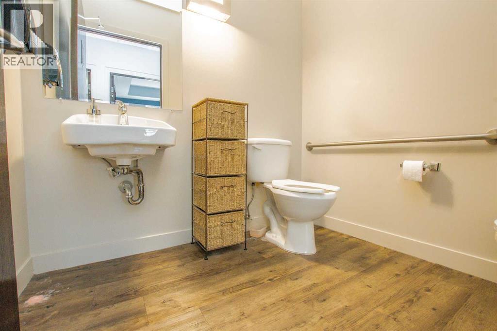 201, 10126 120 Avenue, Grande Prairie, Alberta  T8V 8H9 - Photo 40 - A2261334