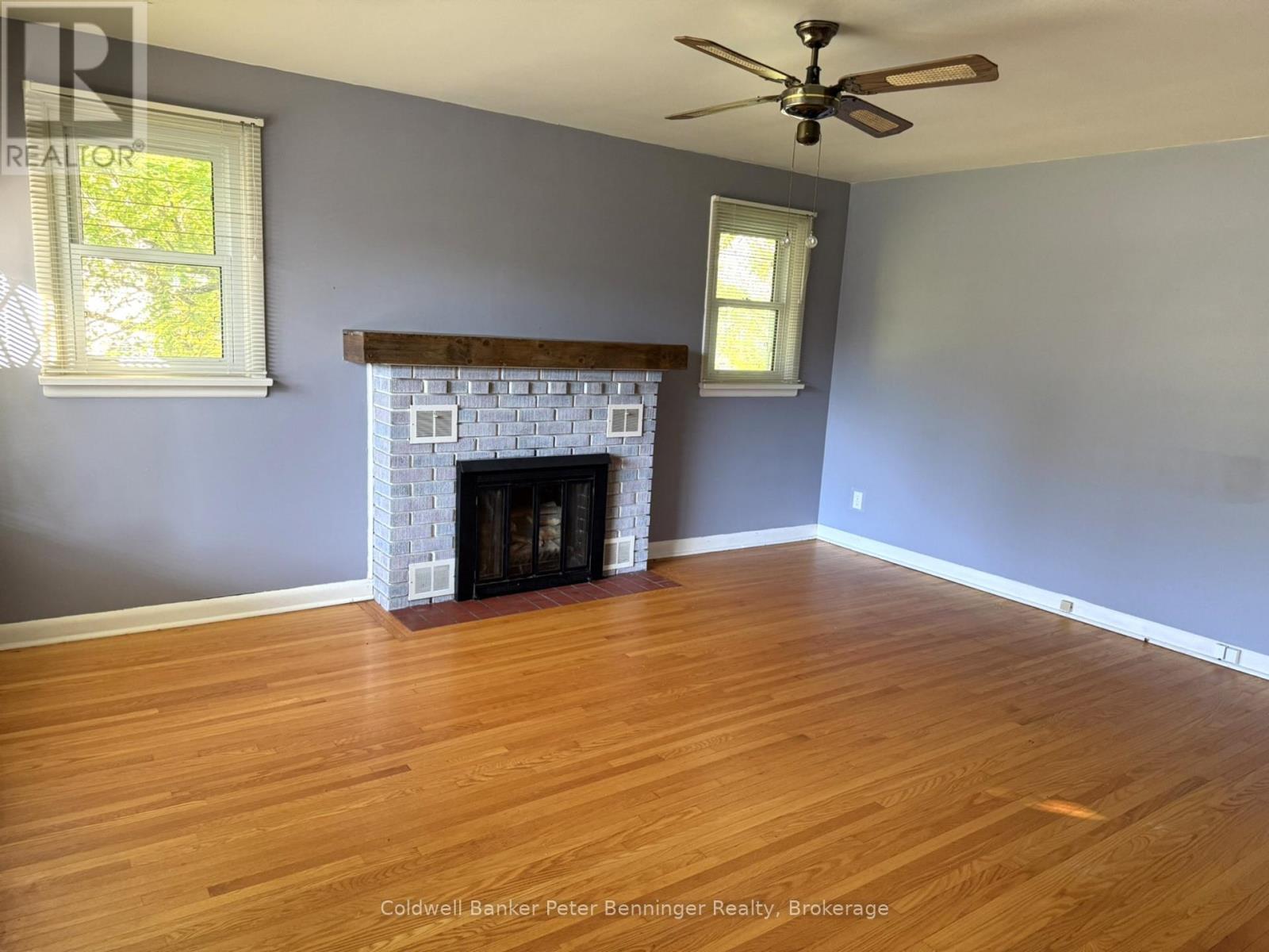 2 Elgin Street, Brockton, Ontario  N0G 2V0 - Photo 14 - X12438159