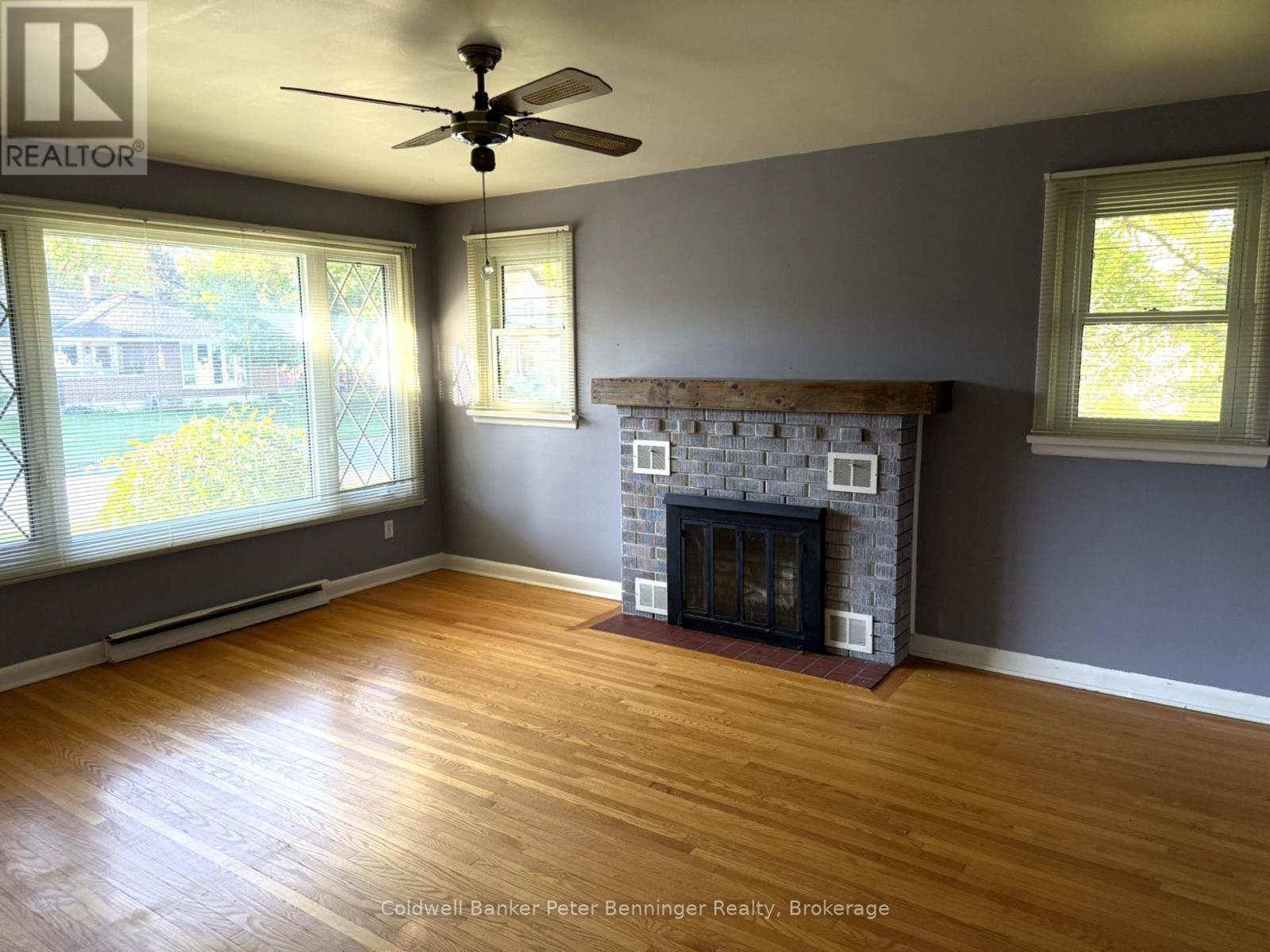 2 Elgin Street, Brockton, Ontario  N0G 2V0 - Photo 12 - X12438159