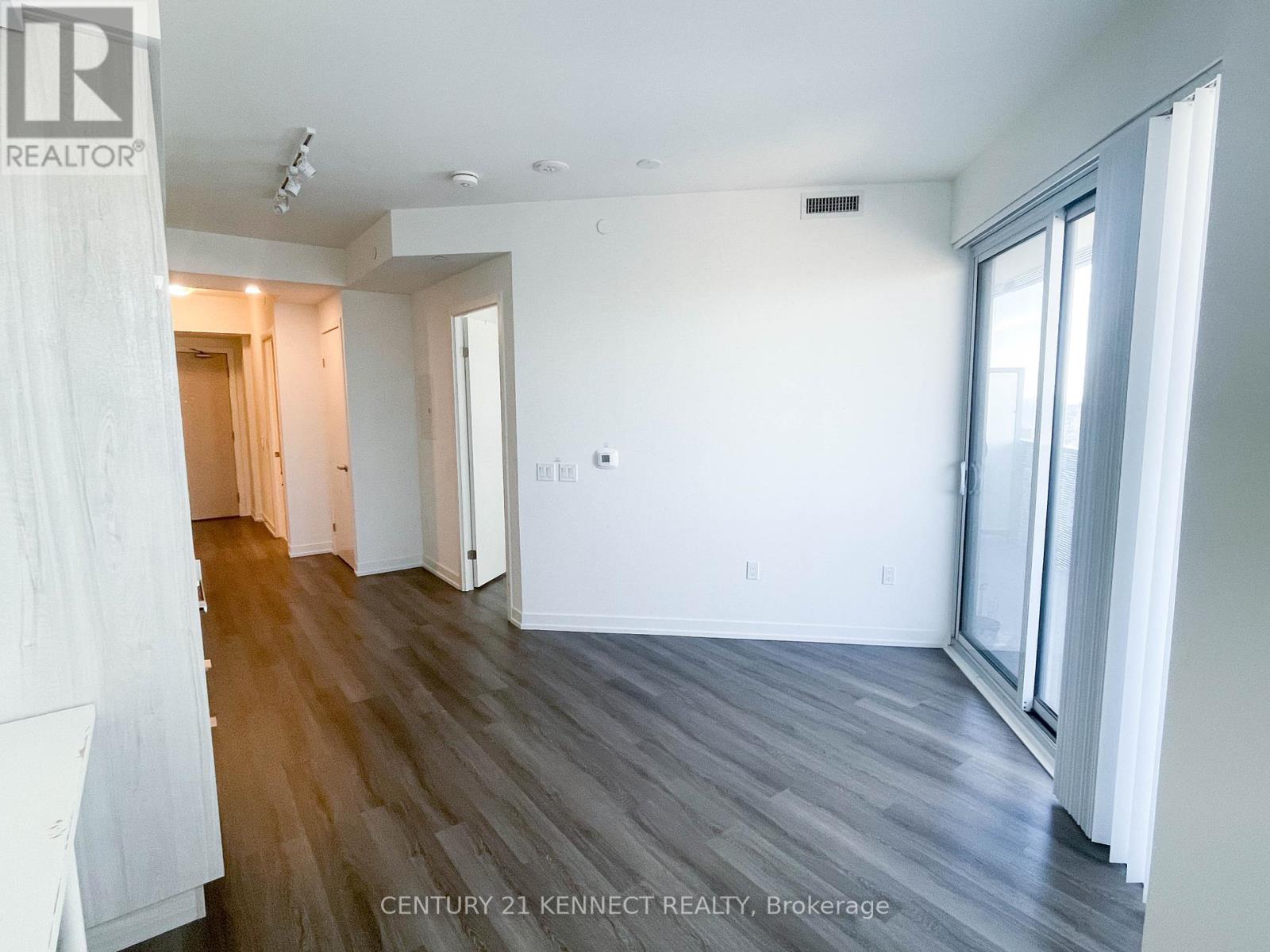 5212 - 138 Downes Street, Toronto, Ontario  M5E 0E4 - Photo 14 - C12440019