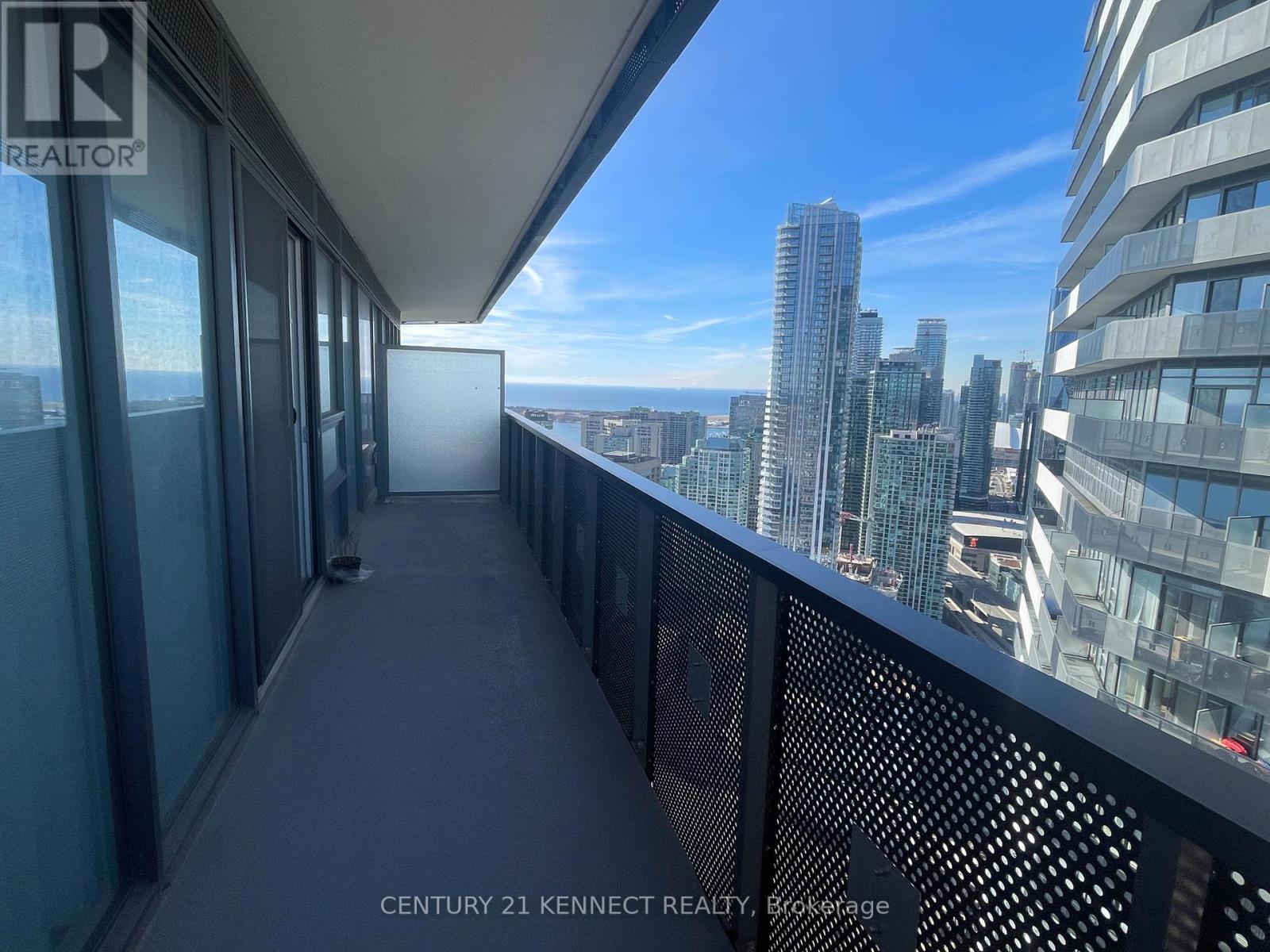 5212 - 138 Downes Street, Toronto, Ontario  M5E 0E4 - Photo 22 - C12440019