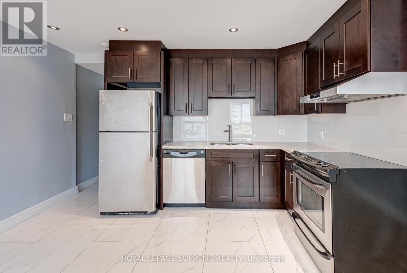 607 - 80 Charles Street E, Toronto, Ontario  M4Y 2W6 - Photo 12 - C12440055