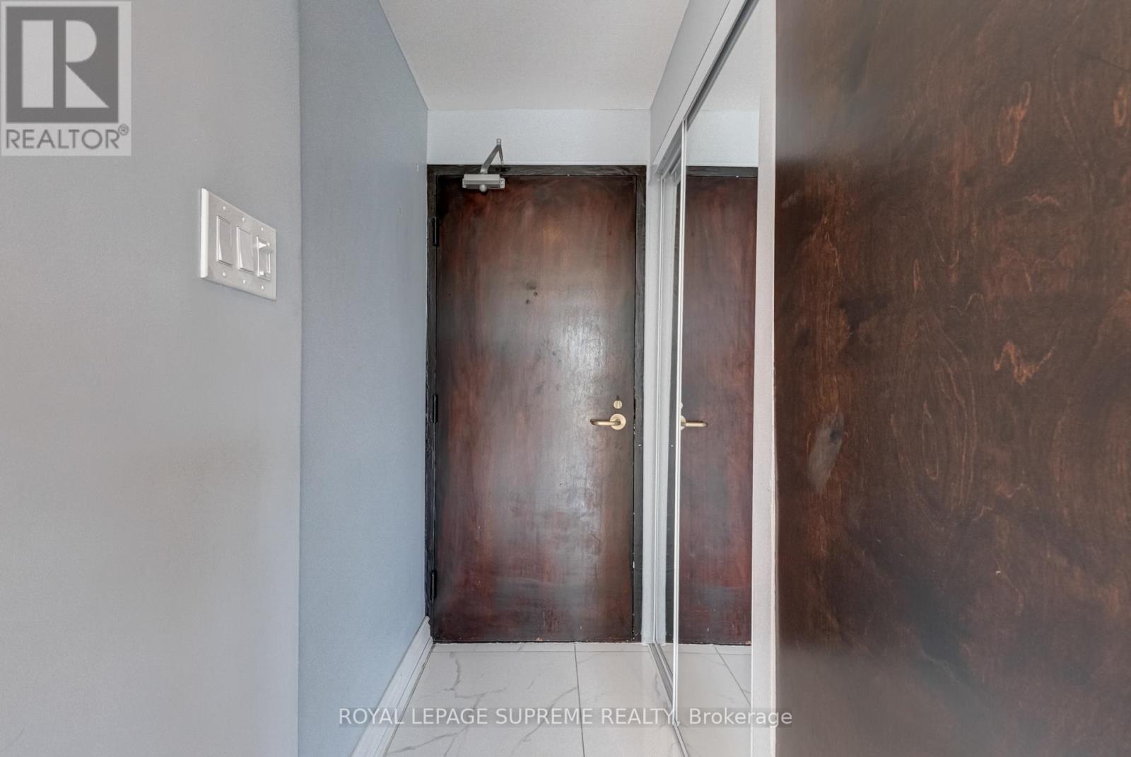 607 - 80 Charles Street E, Toronto, Ontario  M4Y 2W6 - Photo 7 - C12440055