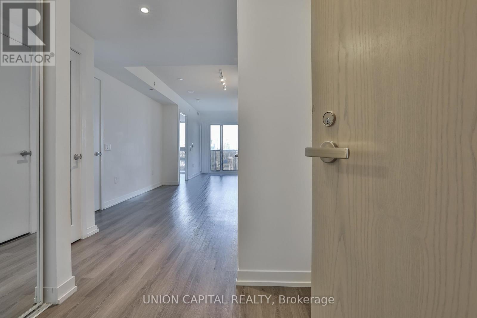 4602 - 138 Downes Street, Toronto, Ontario  M5E 0E4 - Photo 1 - C12440070