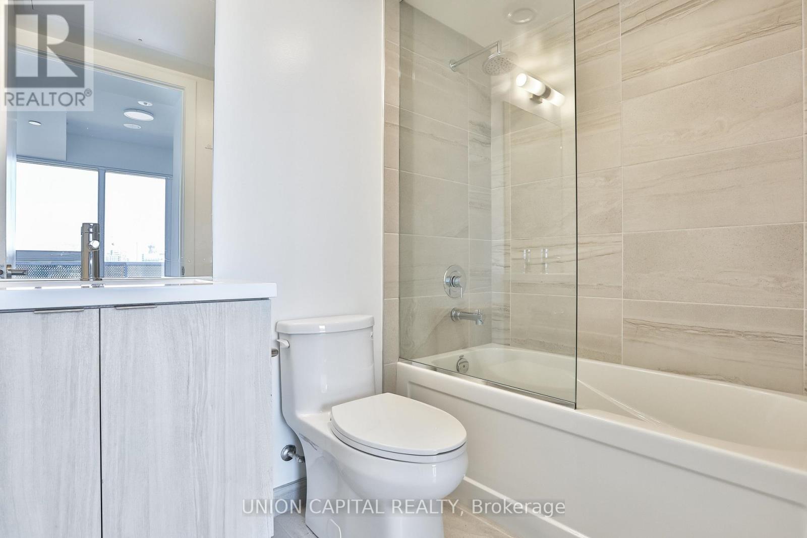 4602 - 138 Downes Street, Toronto, Ontario  M5E 0E4 - Photo 16 - C12440070