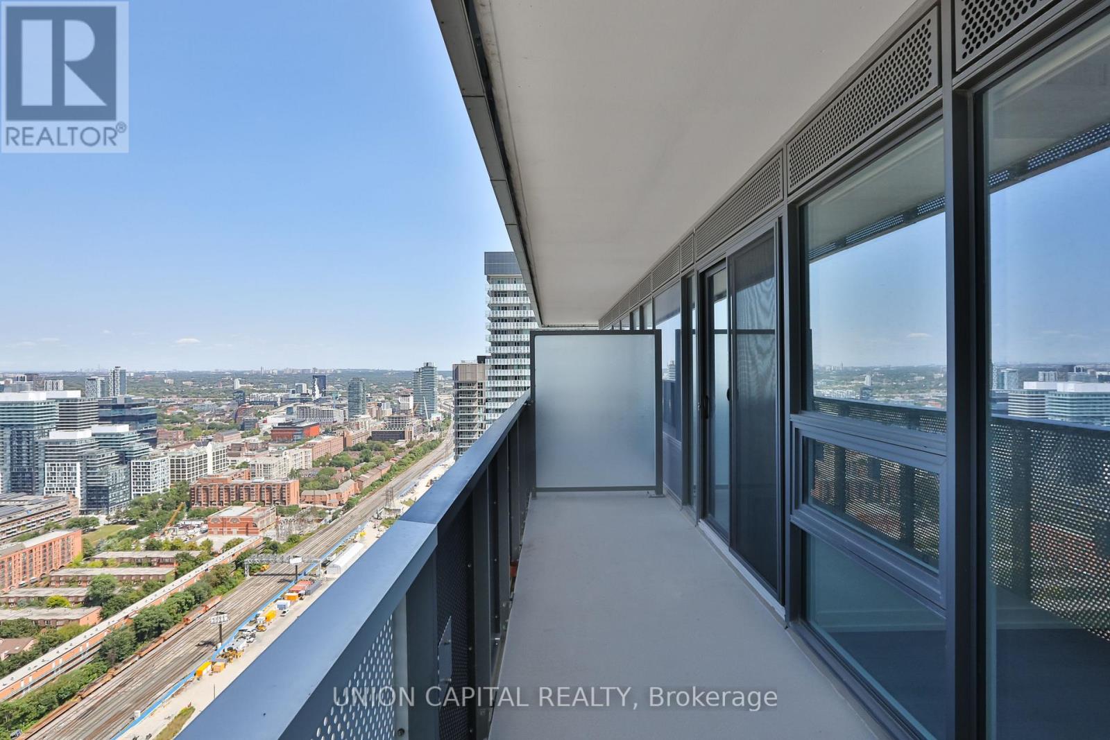 4602 - 138 Downes Street, Toronto, Ontario  M5E 0E4 - Photo 22 - C12440070