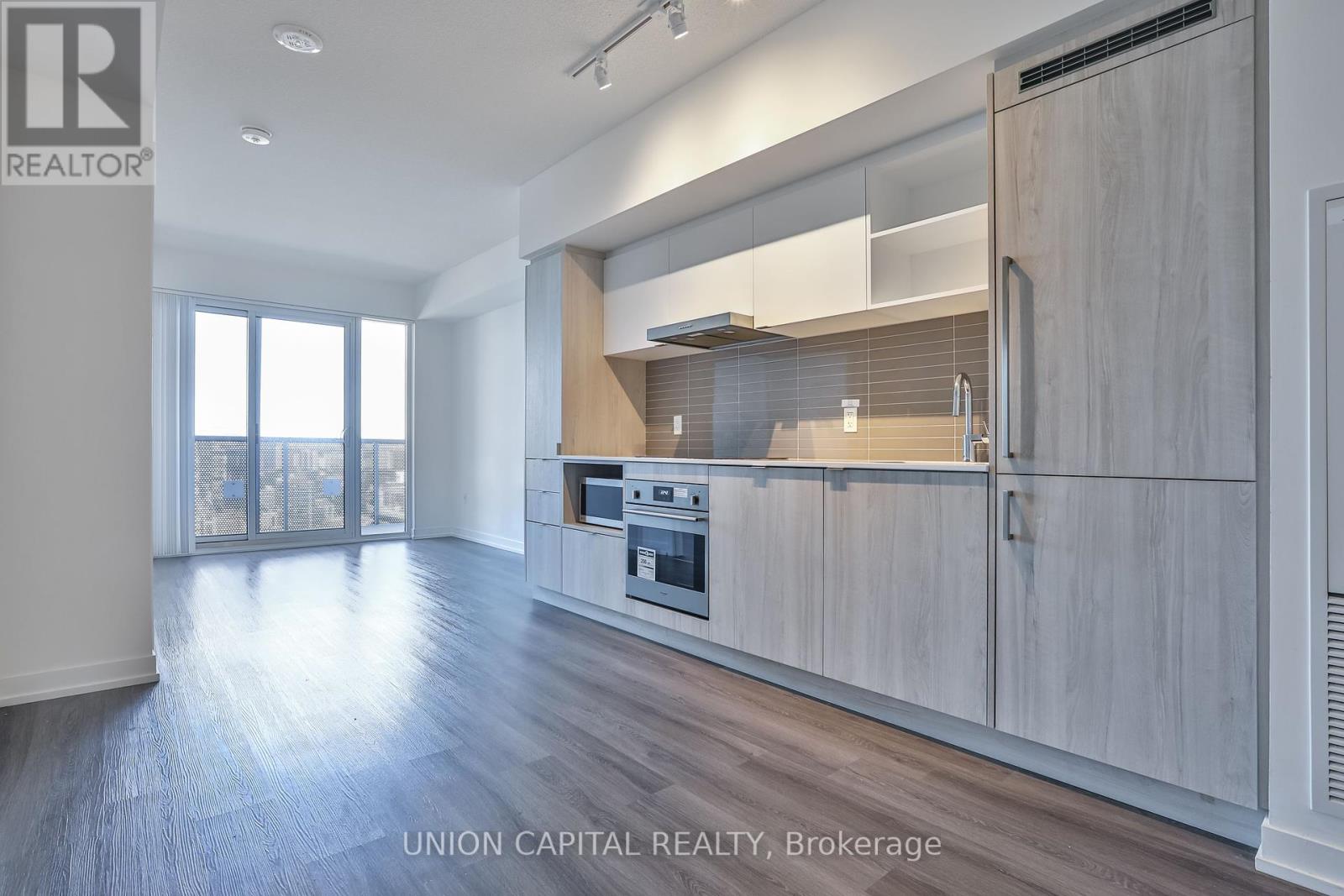 4602 - 138 Downes Street, Toronto, Ontario  M5E 0E4 - Photo 3 - C12440070