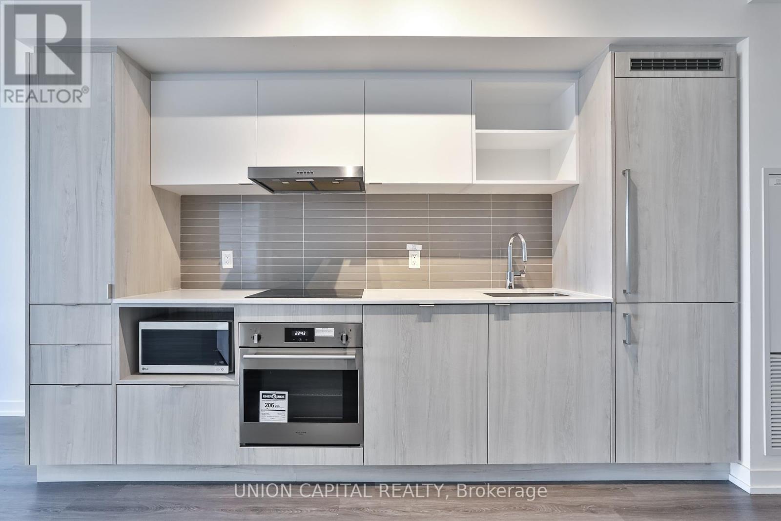 4602 - 138 Downes Street, Toronto, Ontario  M5E 0E4 - Photo 6 - C12440070
