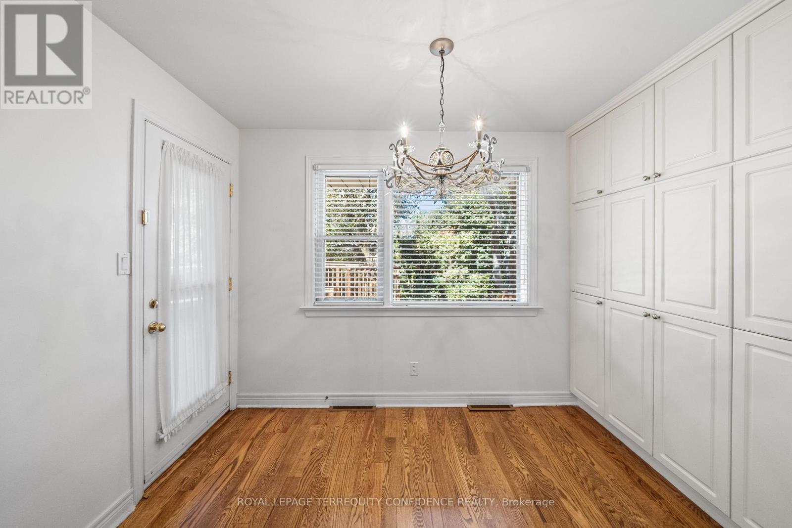 51 Ravenscroft Circle, Toronto, Ontario  M2K 1X1 - Photo 10 - C12440078