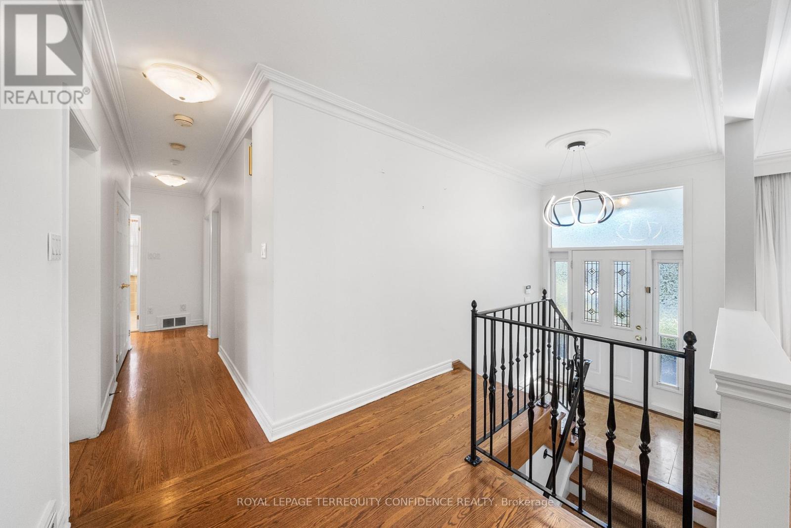 51 Ravenscroft Circle, Toronto, Ontario  M2K 1X1 - Photo 14 - C12440078