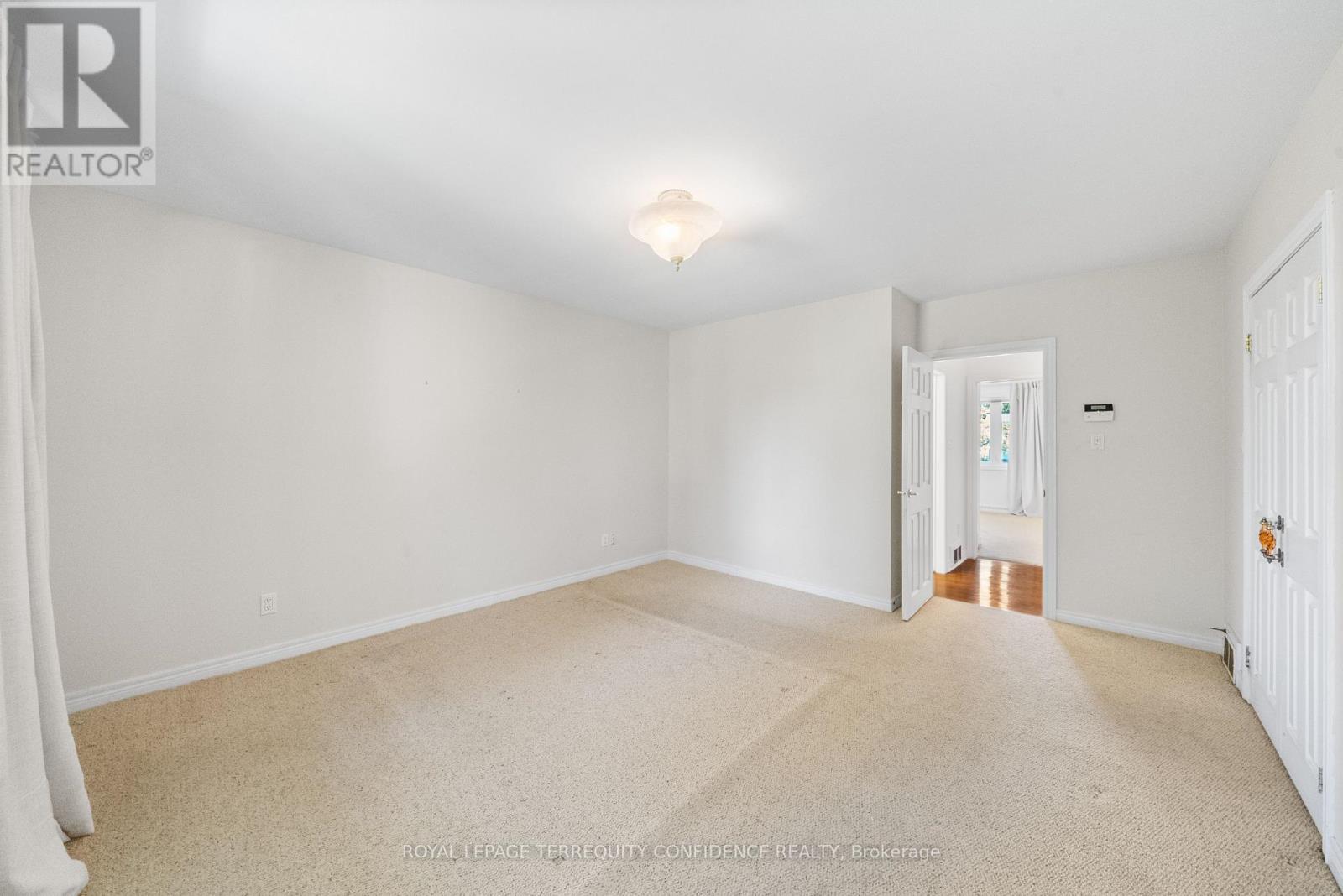51 Ravenscroft Circle, Toronto, Ontario  M2K 1X1 - Photo 16 - C12440078