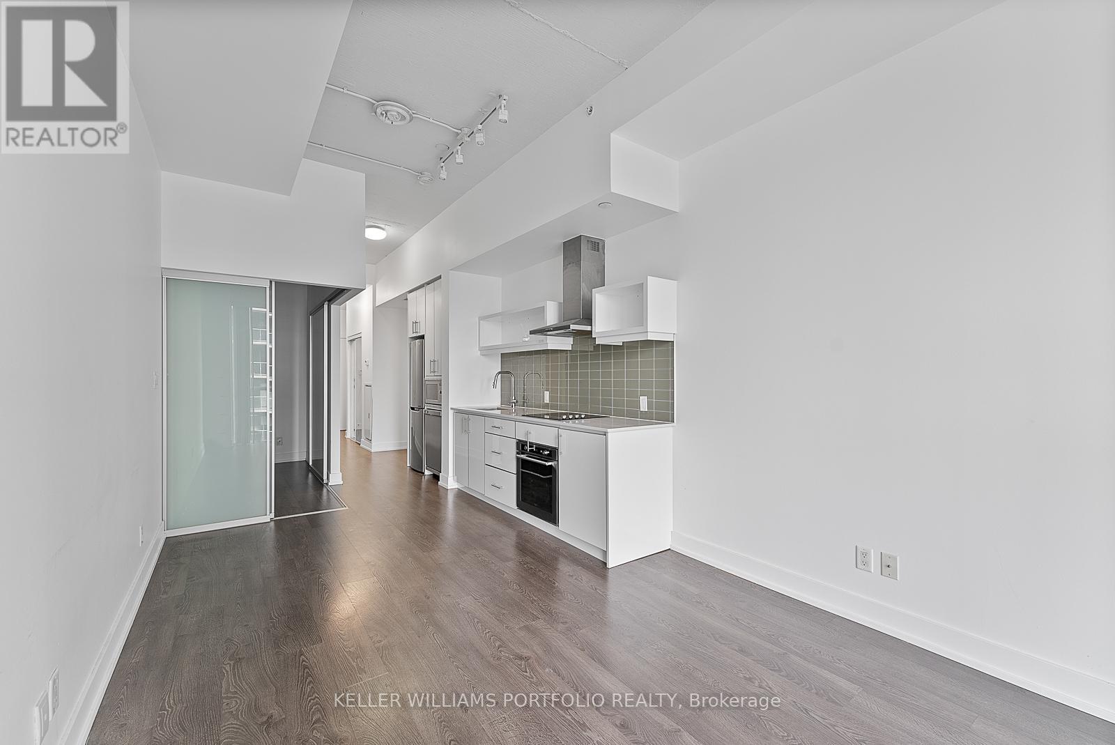 1104 - 75 The Donway W, Toronto, Ontario  M3C 2E9 - Photo 19 - C12440095
