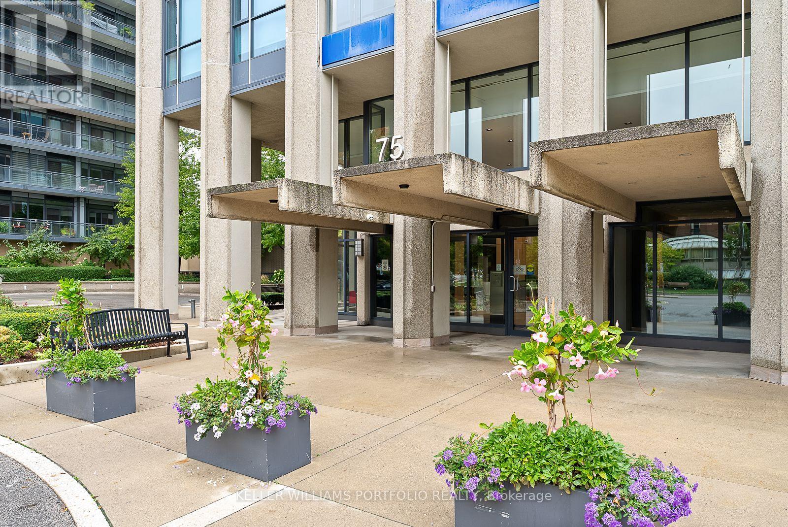 1104 - 75 The Donway W, Toronto, Ontario  M3C 2E9 - Photo 31 - C12440095