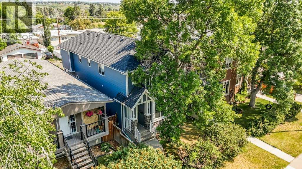 7418 36 Avenue NW, Calgary, Alberta