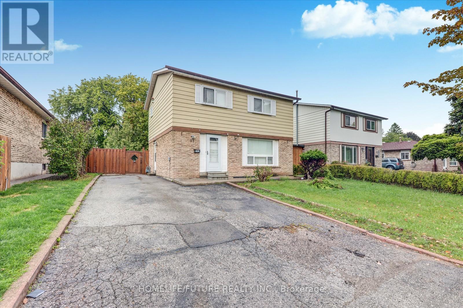 97 Dunsfold Drive, Toronto, Ontario  M1B 1T5 - Photo 2 - E12440033