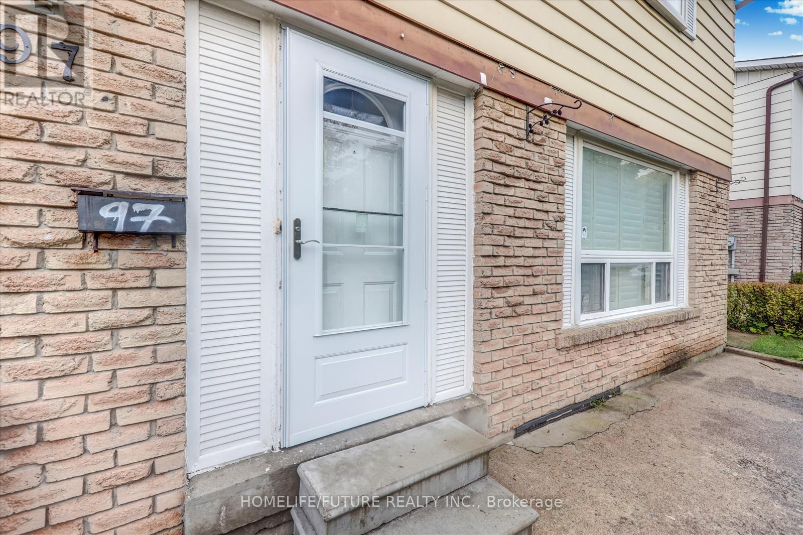 97 Dunsfold Drive, Toronto, Ontario  M1B 1T5 - Photo 5 - E12440033