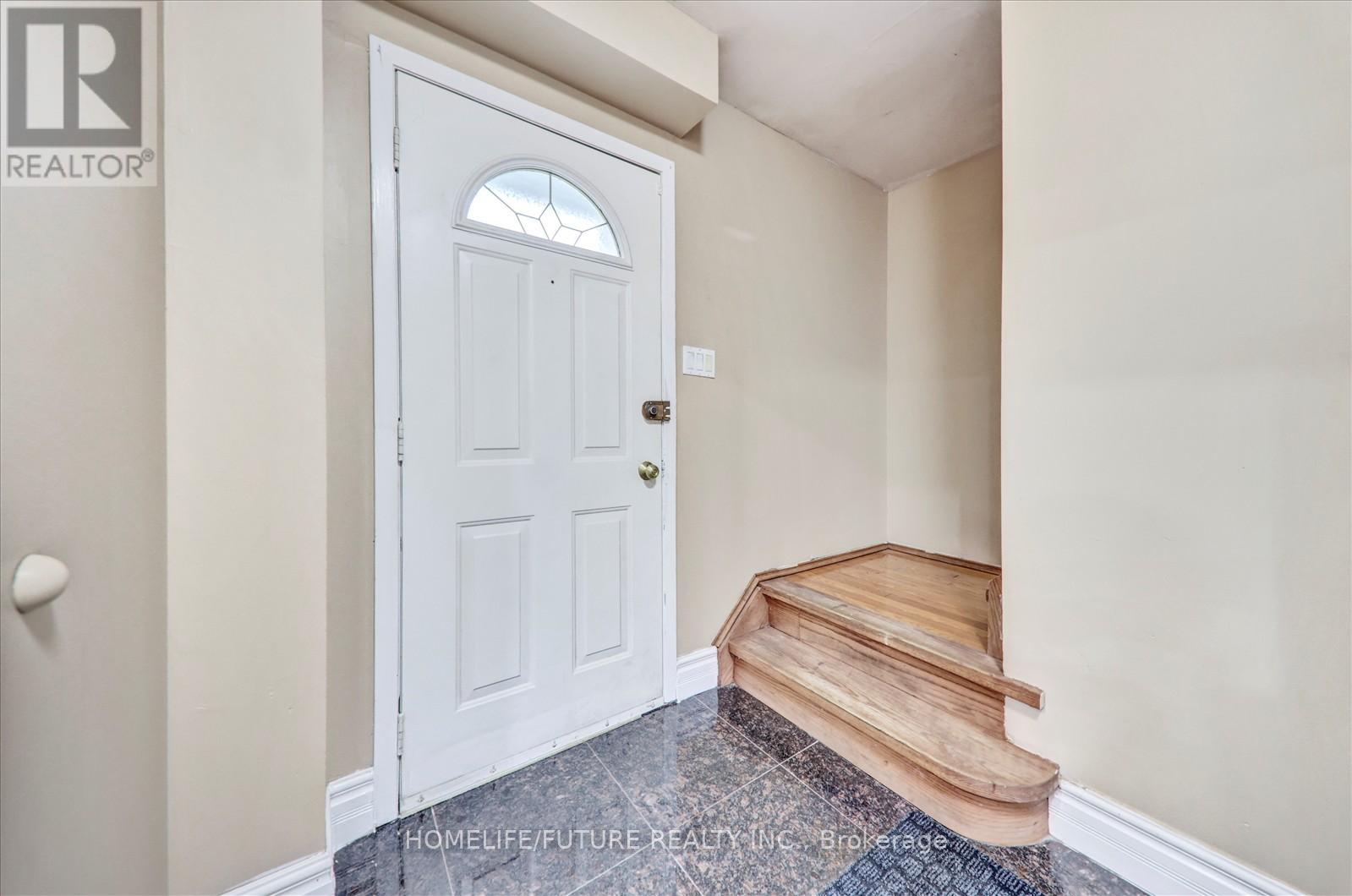 97 Dunsfold Drive, Toronto, Ontario  M1B 1T5 - Photo 6 - E12440033