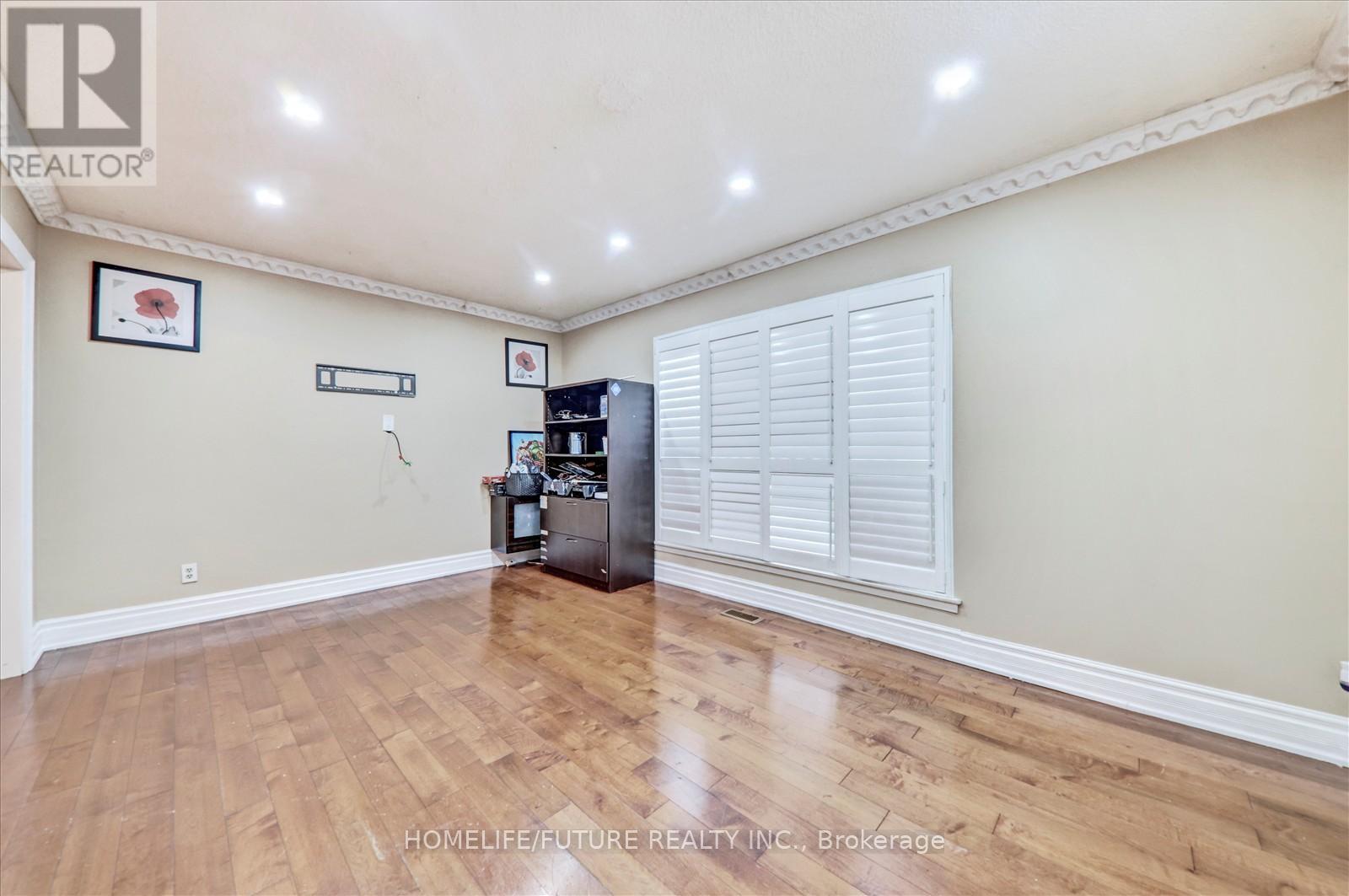 97 Dunsfold Drive, Toronto, Ontario  M1B 1T5 - Photo 8 - E12440033