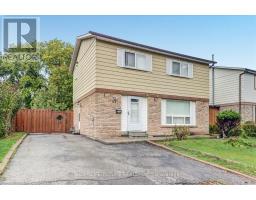 97 DUNSFOLD DRIVE, Toronto, Ontario