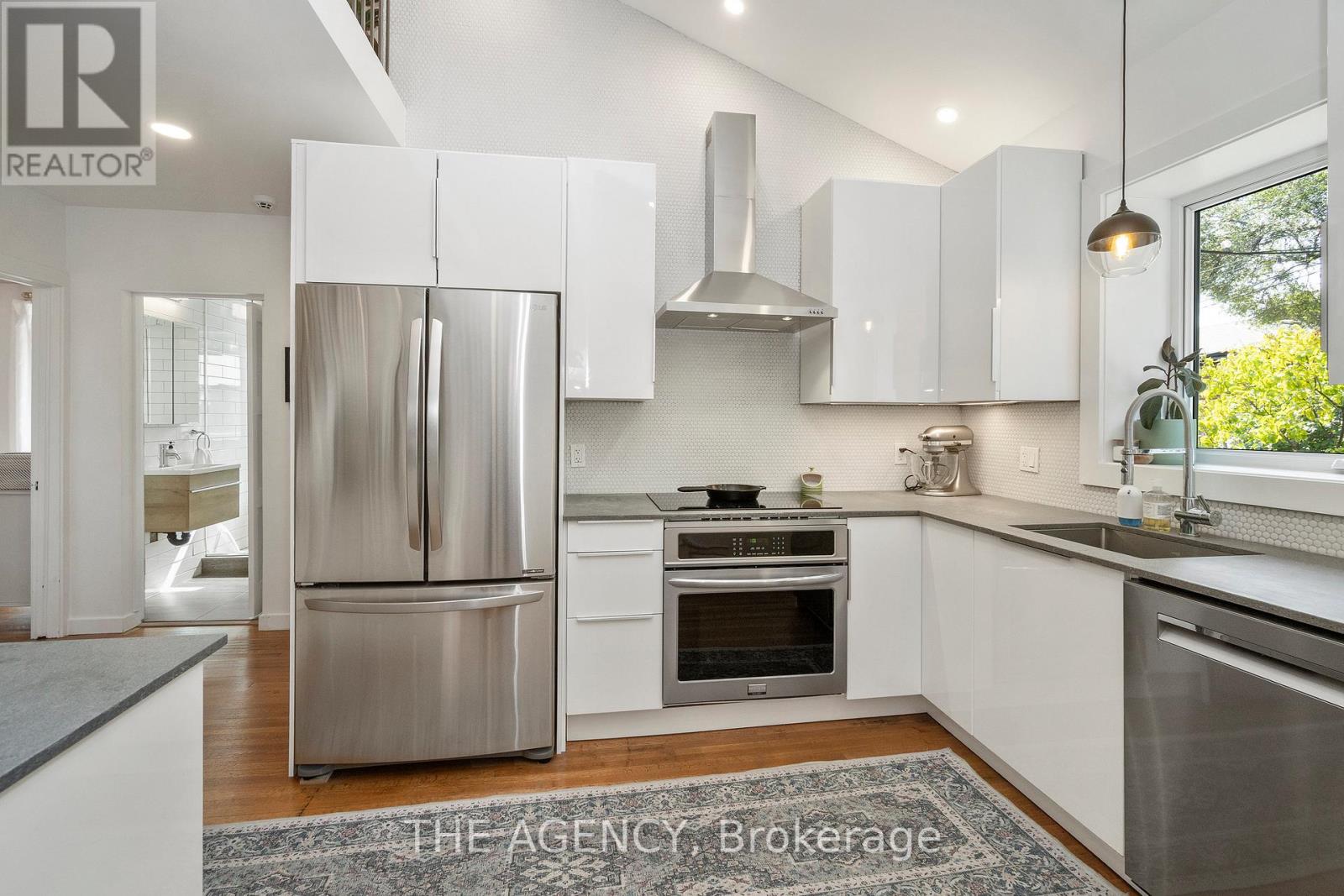 172 Brookside Drive, Toronto, Ontario  M4E 2M4 - Photo 16 - E12440042