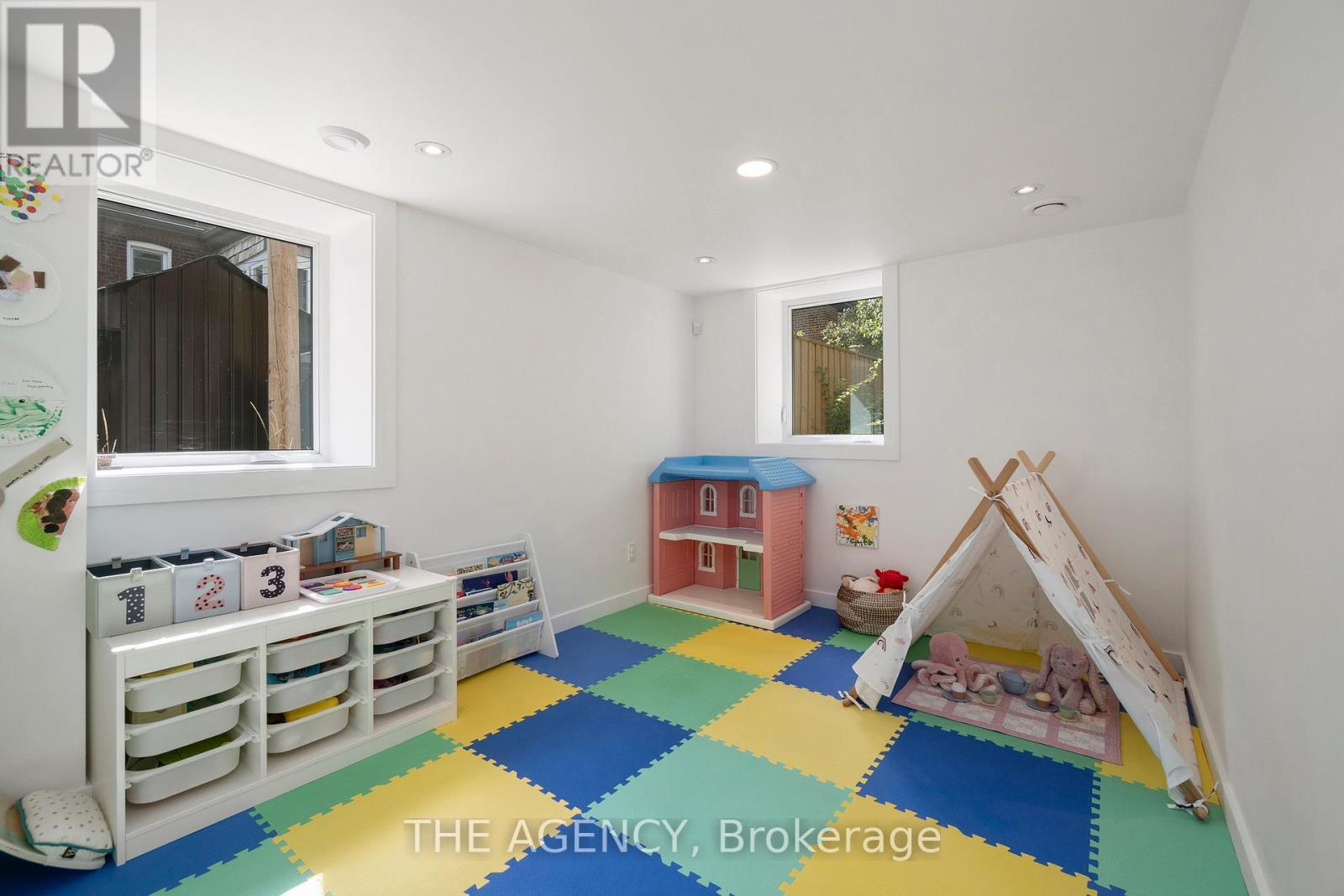 172 Brookside Drive, Toronto, Ontario  M4E 2M4 - Photo 31 - E12440042
