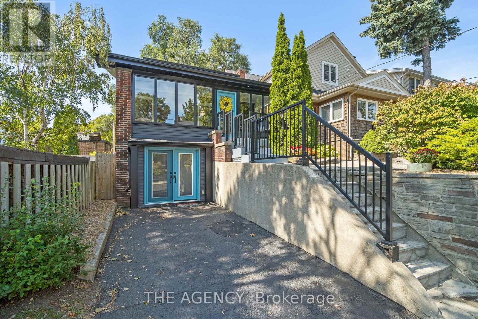 172 Brookside Drive, Toronto, Ontario  M4E 2M4 - Photo 5 - E12440042