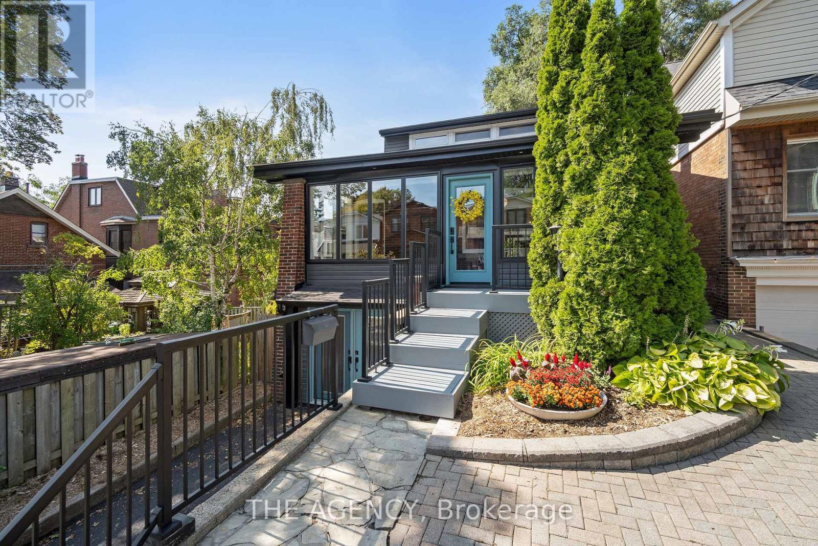 172 Brookside Drive, Toronto, Ontario  M4E 2M4 - Photo 6 - E12440042