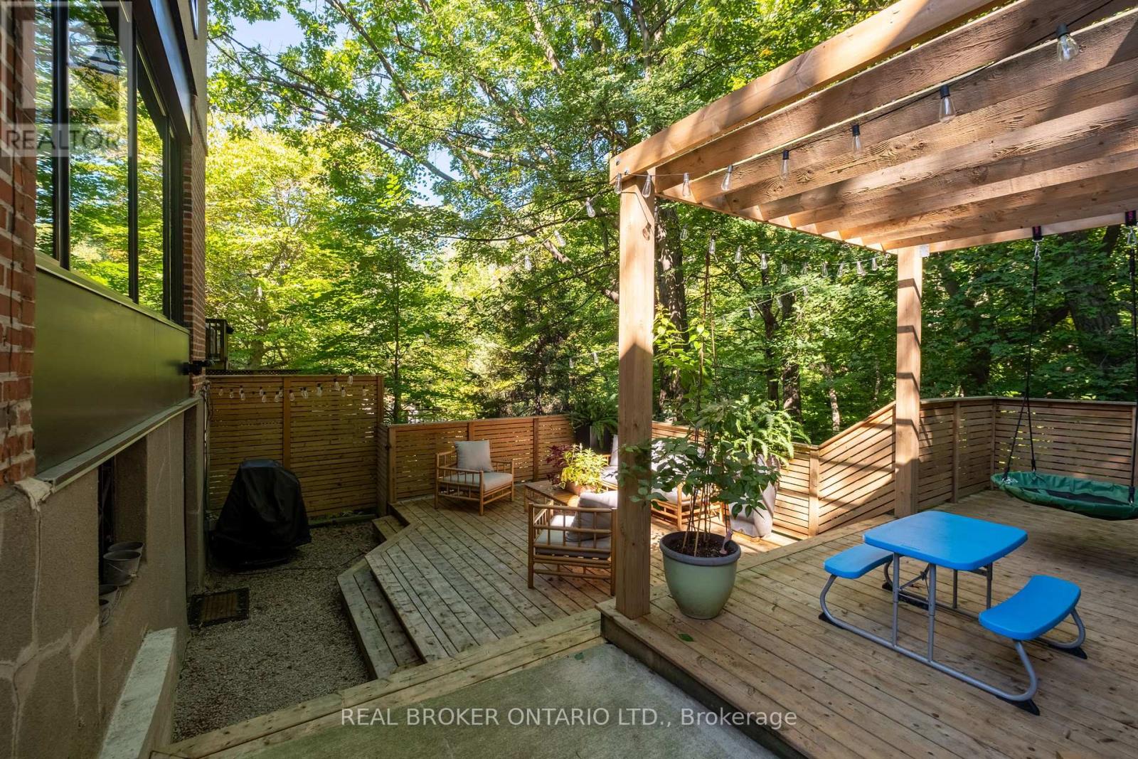 5 Wembley Drive, Toronto, Ontario  M4L 3C9 - Photo 21 - E12440054