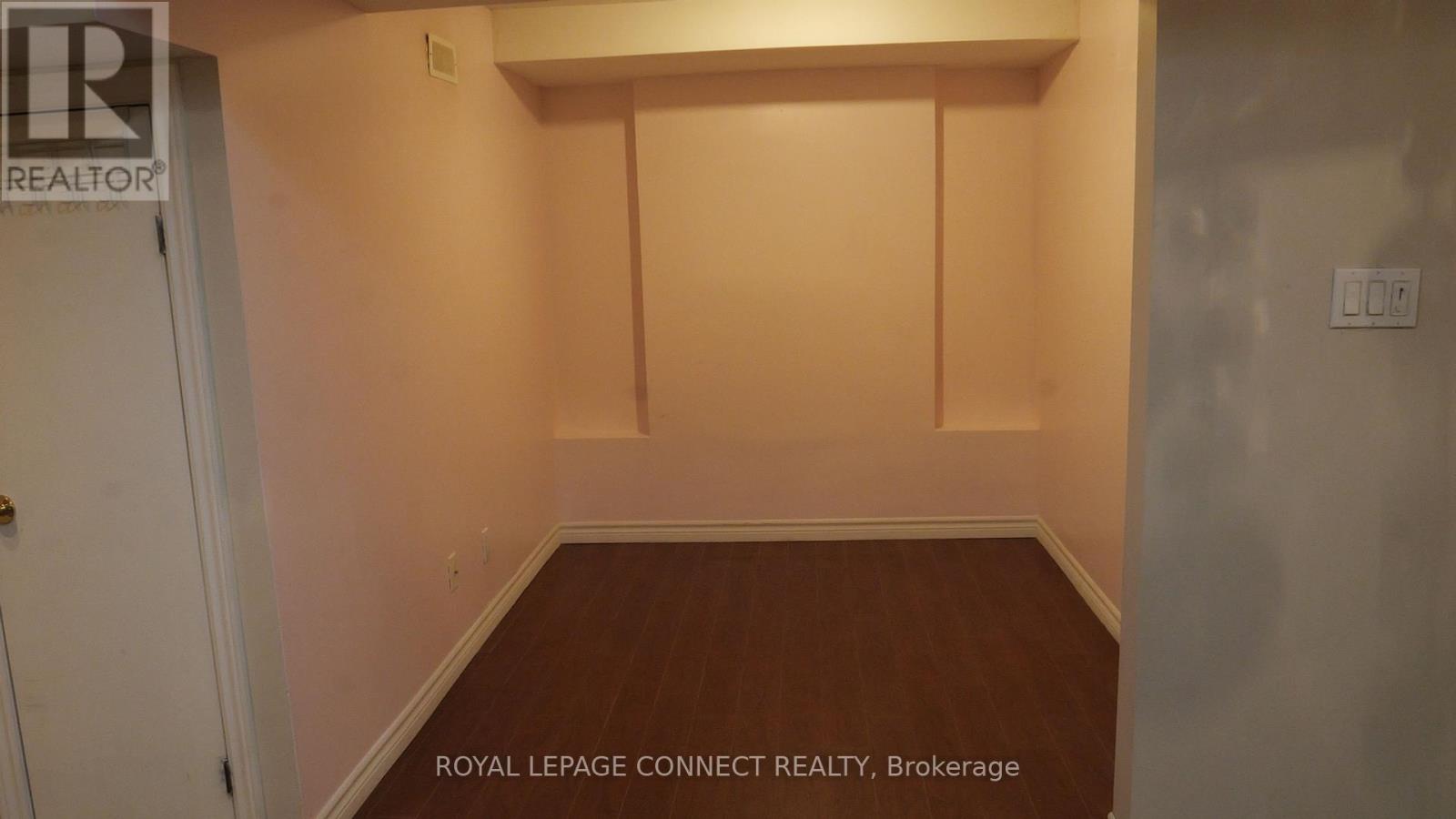 Bsmt - 302 Springdale Boulevard, Toronto, Ontario  M4C 2A2 - Photo 6 - E12440071