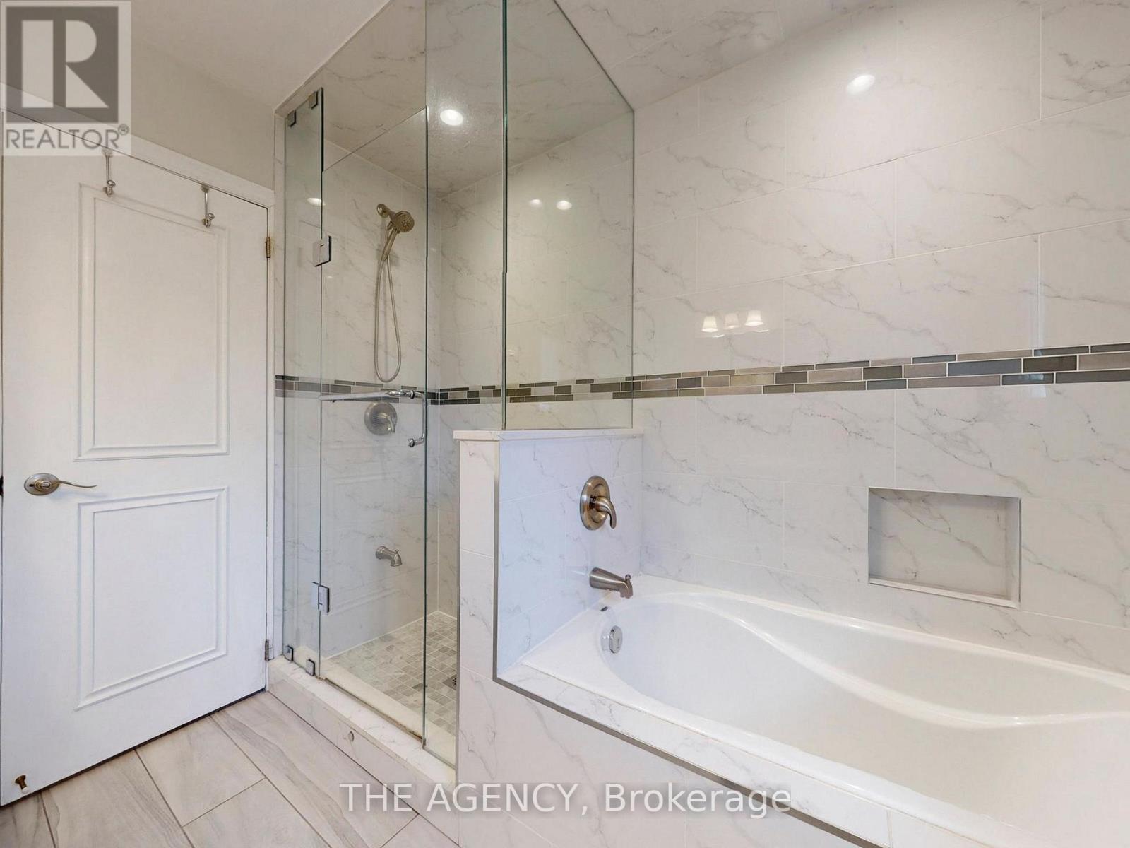 102 Meldazy Drive, Toronto, Ontario  M1P 4G3 - Photo 17 - E12440114