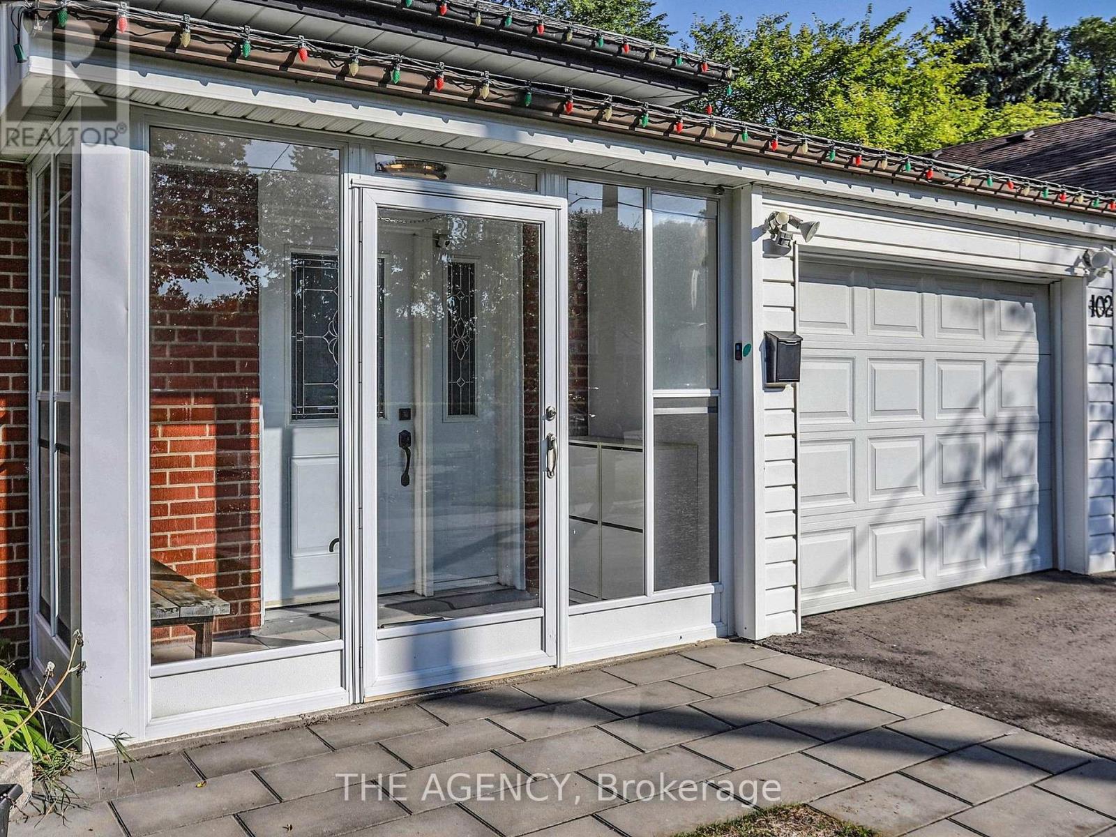102 Meldazy Drive, Toronto, Ontario  M1P 4G3 - Photo 3 - E12440114