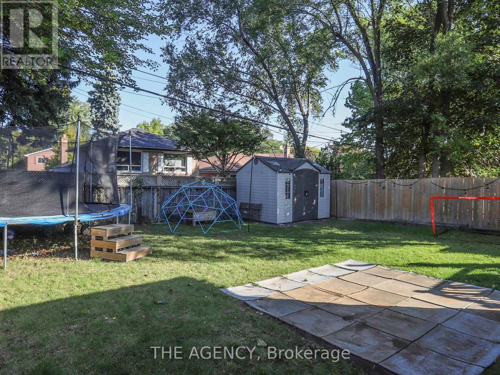 102 Meldazy Drive, Toronto, Ontario  M1P 4G3 - Photo 31 - E12440114