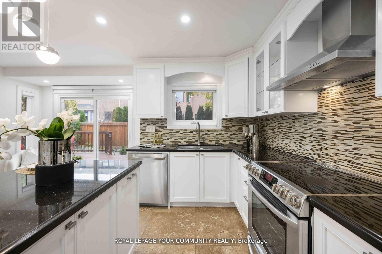 40 Janesville Road, Vaughan, Ontario  L4J 6Z9 - Photo 15 - N12209206
