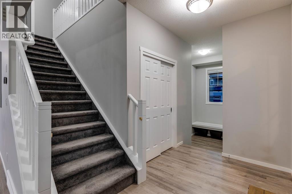 572 Southwinds Close Sw, Airdrie, Alberta  T4B 5L5 - Photo 6 - A2261124