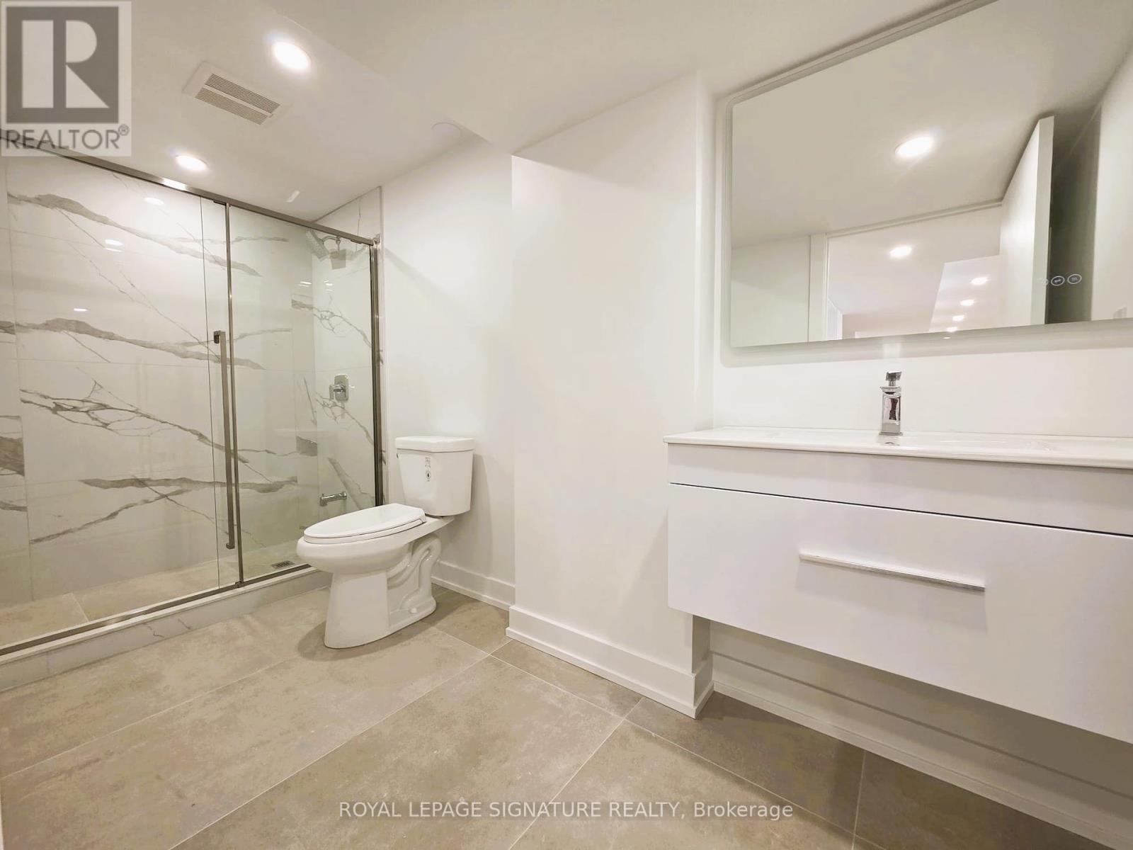 29 Conchita Street, Georgina, Ontario  L4P 0H4 - Photo 12 - N12440038
