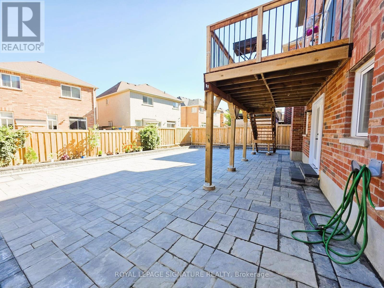 29 Conchita Street, Georgina, Ontario  L4P 0H4 - Photo 16 - N12440038