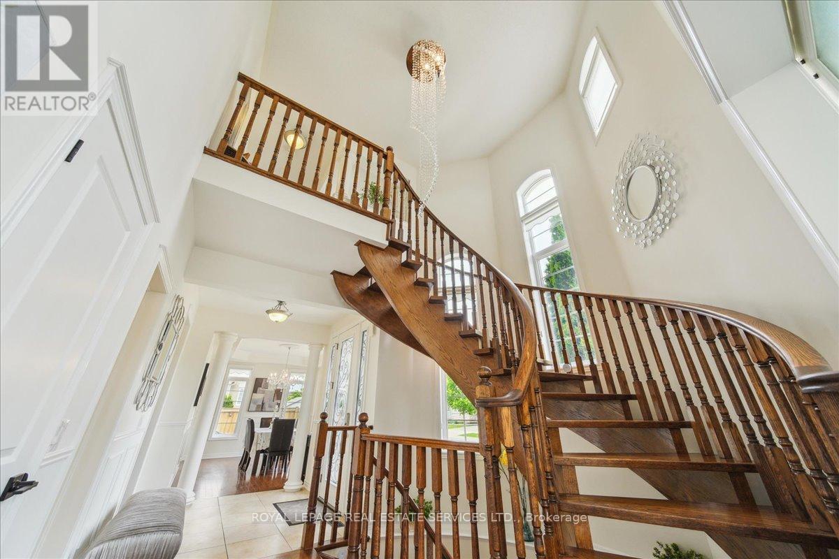 3150 Trailside Drive, Oakville, Ontario  L6M 0P6 - Photo 25 - W12438196