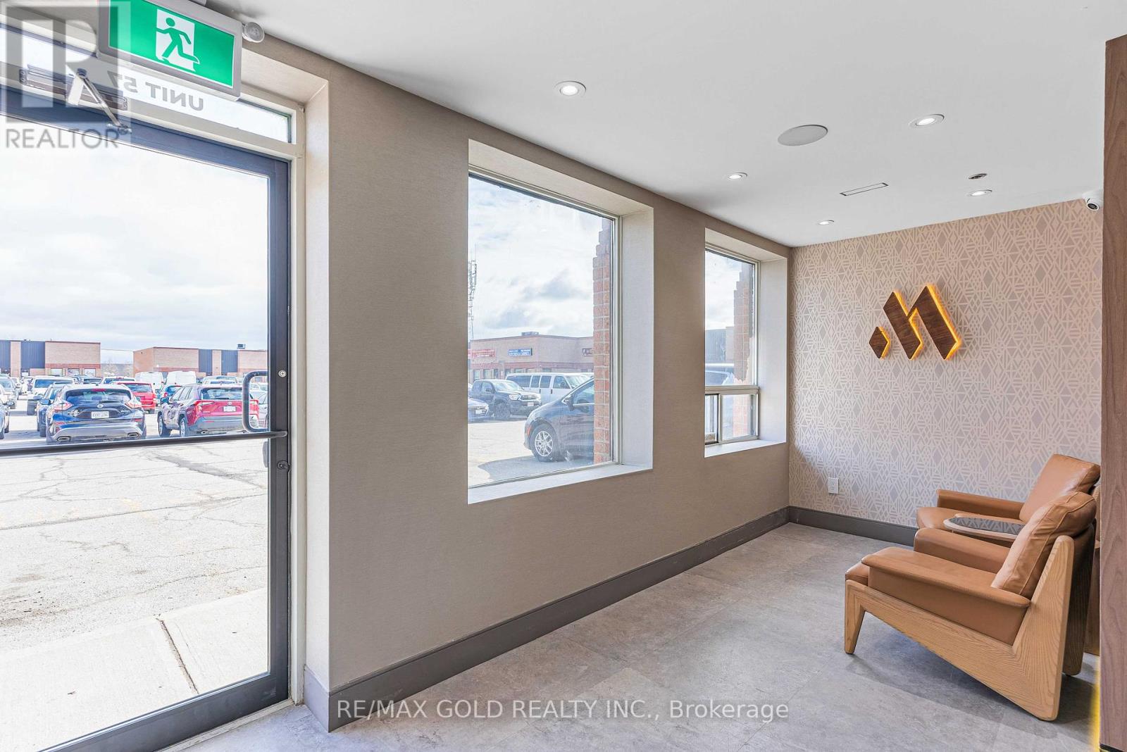 57 - 173 Advance Boulevard, Brampton, Ontario  L6T 4Z7 - Photo 4 - W12350864