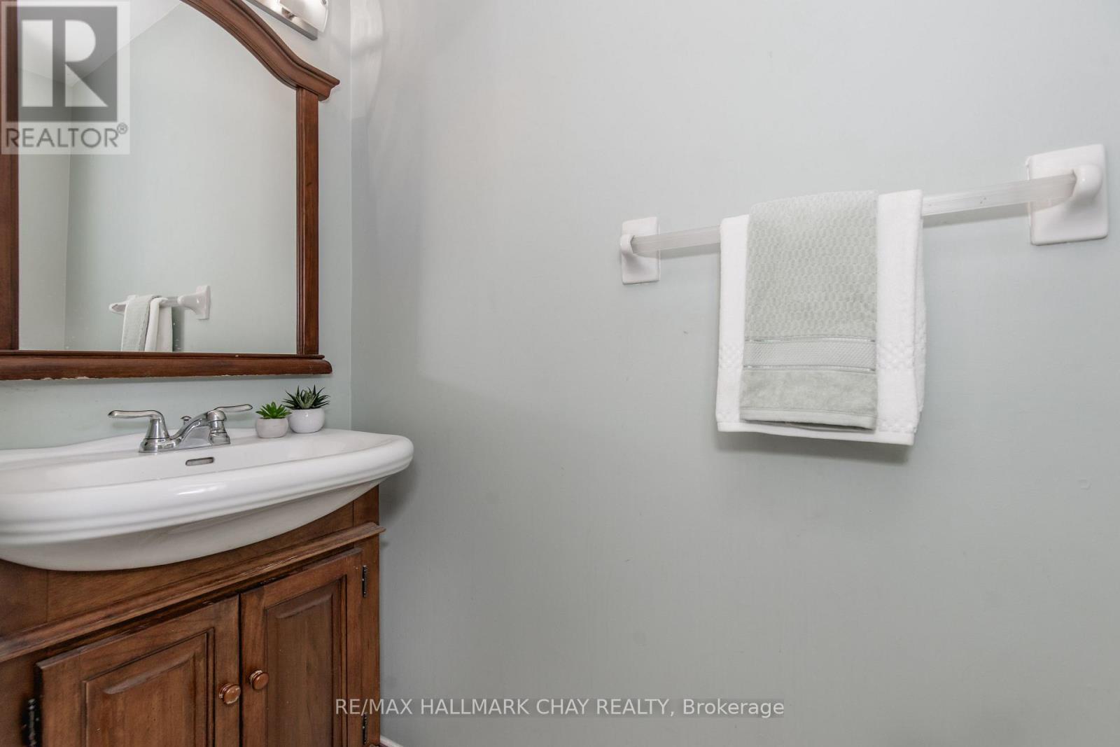 248 Ferndale Drive S, Barrie, Ontario  L4N 8J9 - Photo 12 - S12440057